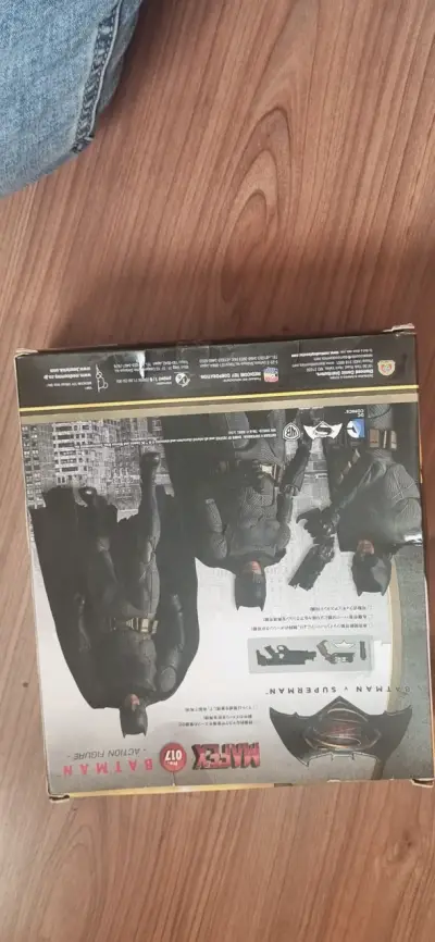 Figura de acción: Batman (Batman v Superman) - miniatura 6