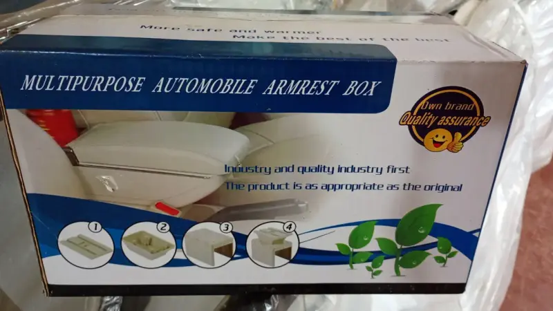 Apoyabrazos automotriz multifuncional