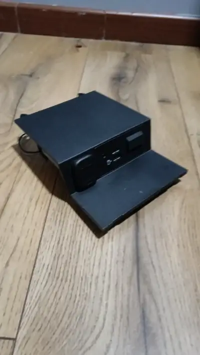 Estación de carga compacta USB - miniatura 1