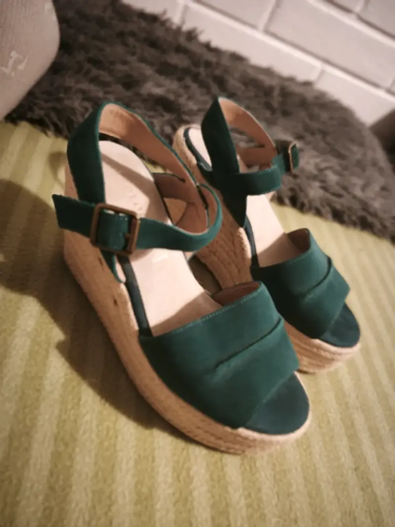 Sandalias con plataforma verde - 1
