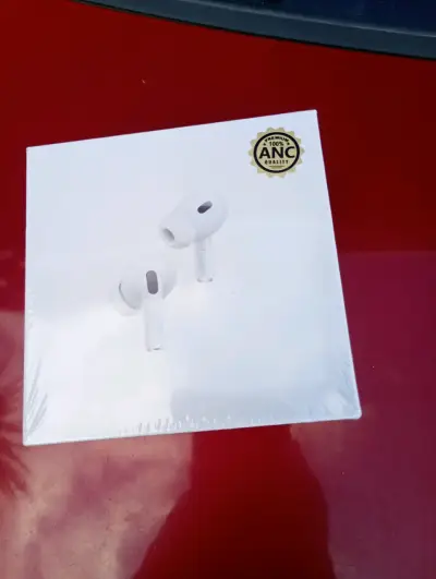 Airpods Pro 2 y 1 - miniatura 1
