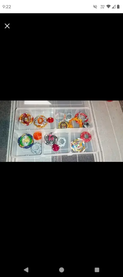 Beyblade Burst Takara Tomy - miniatura 1