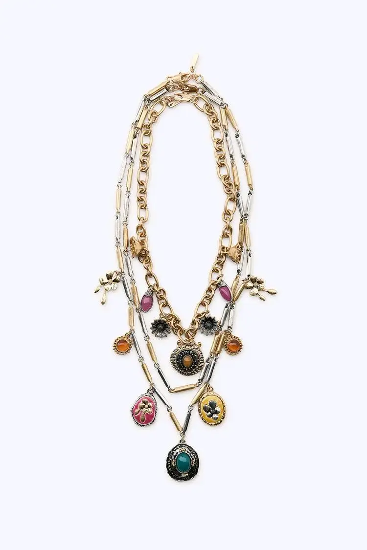 Collares Zara multicadena con dijes - 2
