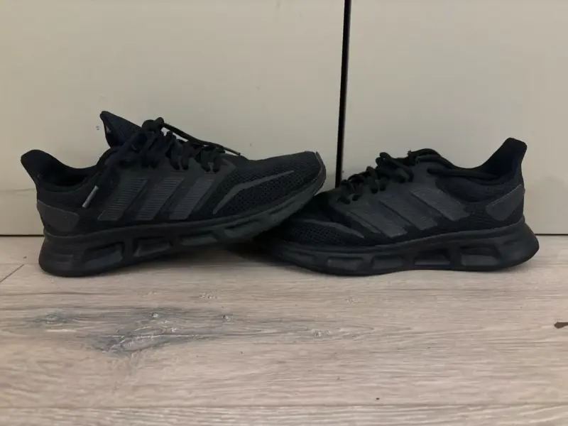Zapatillas deportivas negras Adidas