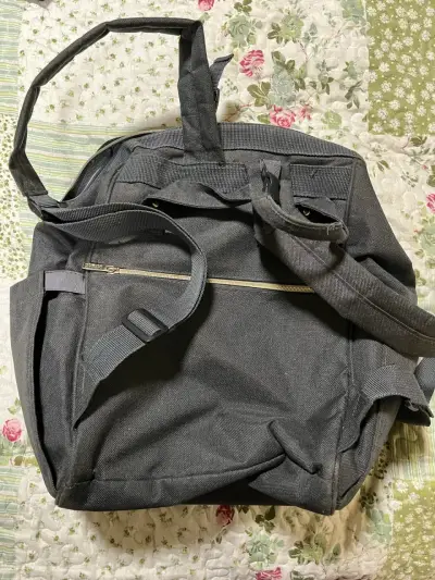 Mochila negra Infanti pañalera - miniatura 2