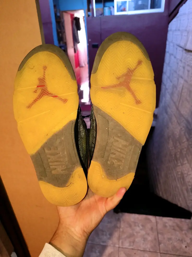 Zapatillas negras con logo - 5