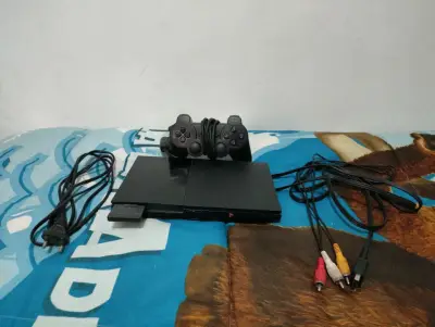 PlayStation 2 con control, memory Card y cables - miniatura 1