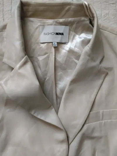 Blazer beige Fashion Nova - miniatura 4