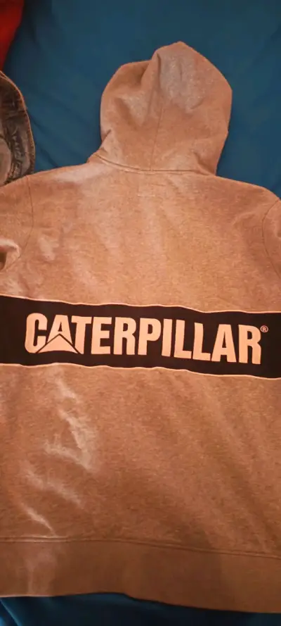 Polerón gris Caterpillar - miniatura 1