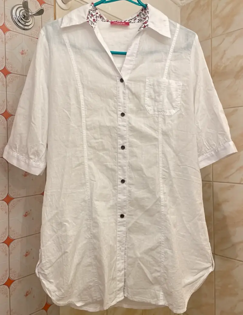 Blusa blanca de algodón
