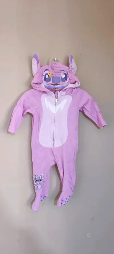 Enterito de stich rosado para bebé - miniatura 1