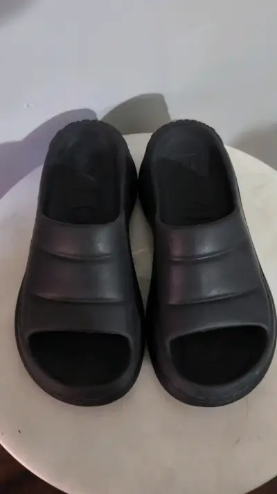 Sandalias negras casuales Bimba y lola original 40 - miniatura 1