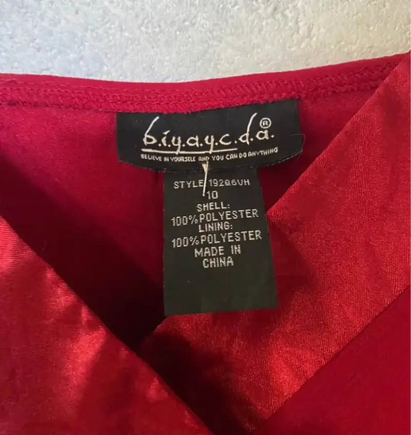 Vestido rojo de tirantes - 2