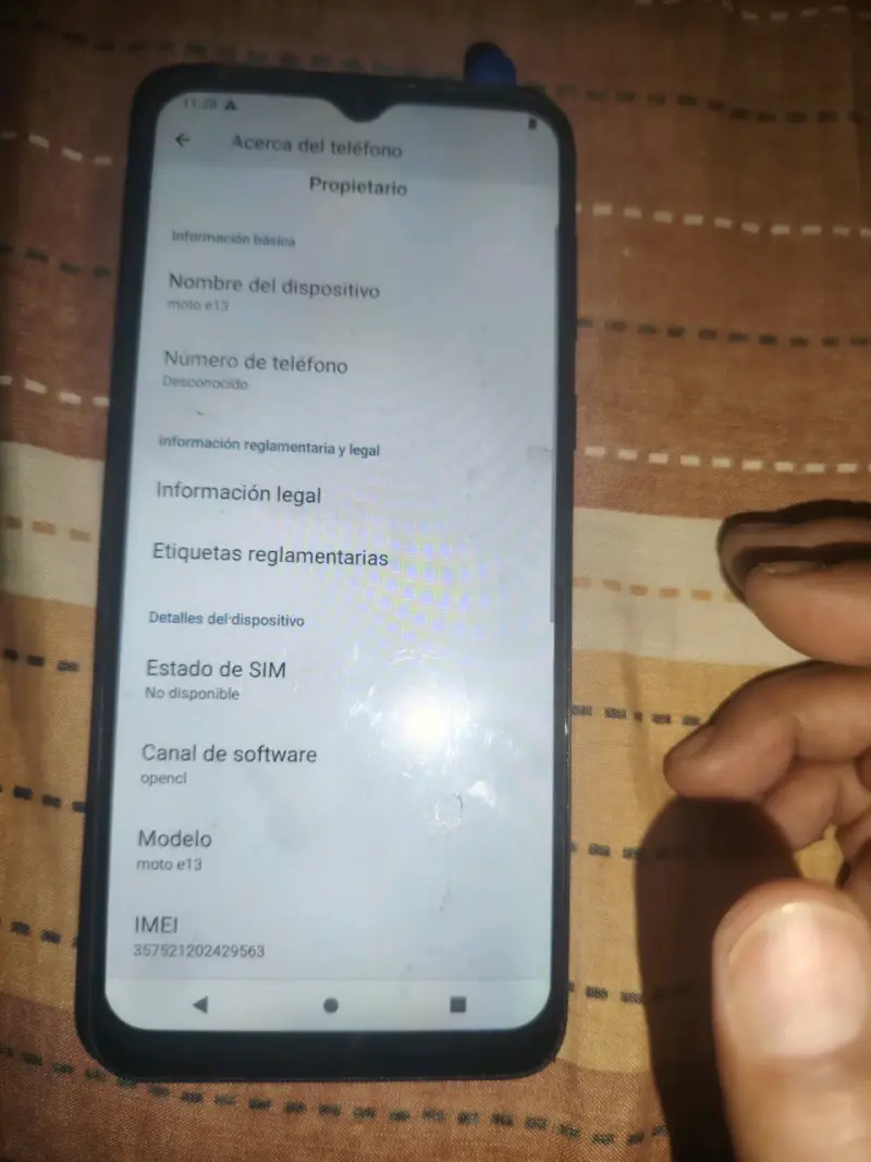 Teléfono Motorola A3 con cargador - 2