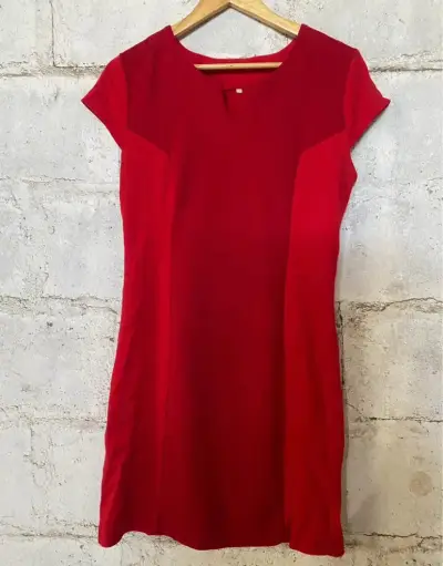 Vestido rojo casual - miniatura 1