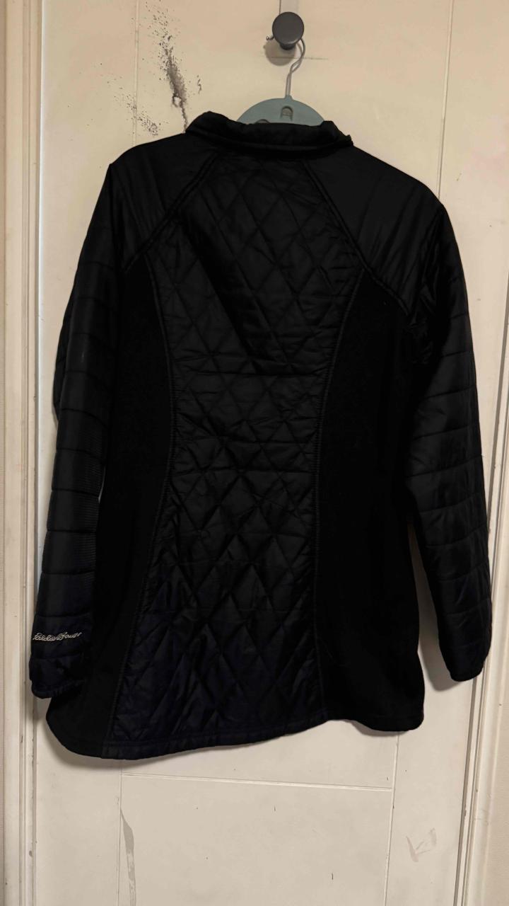 Chaqueta  acolchada negra marca Eddie Baue - 5