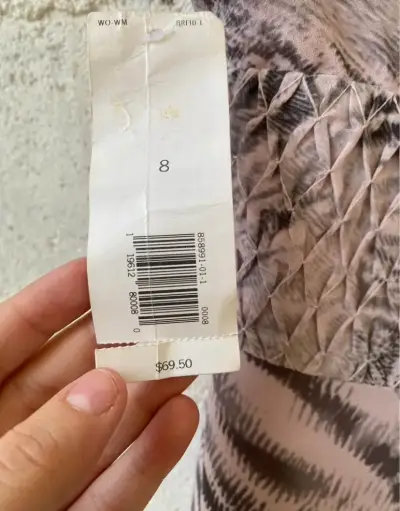 Blusa estampada sin mangas con ETIQUETA - miniatura 2
