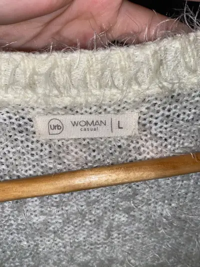 Cardigan de lana crema - miniatura 2