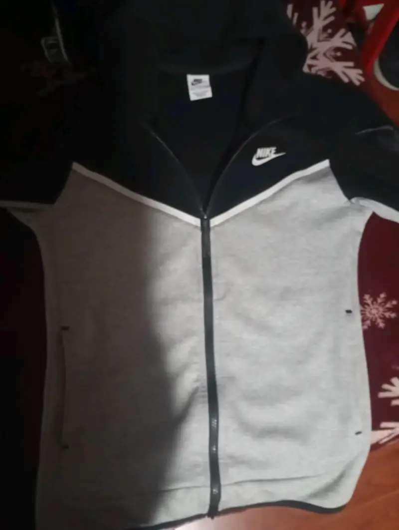 Polerón Nike tech - 1