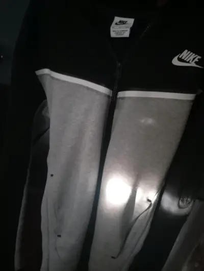 Polerón Nike tech - miniatura 2