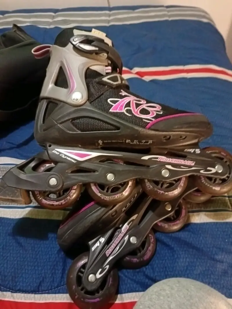 Patines en línea Rollerblade negros y rosados - 3