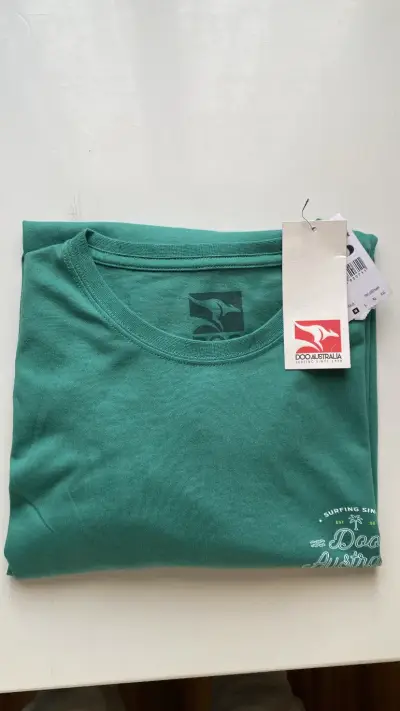 Polera verde Doo Australia nueva - miniatura 1