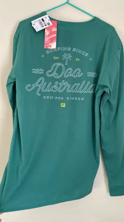 Polera verde Doo Australia nueva - miniatura 2