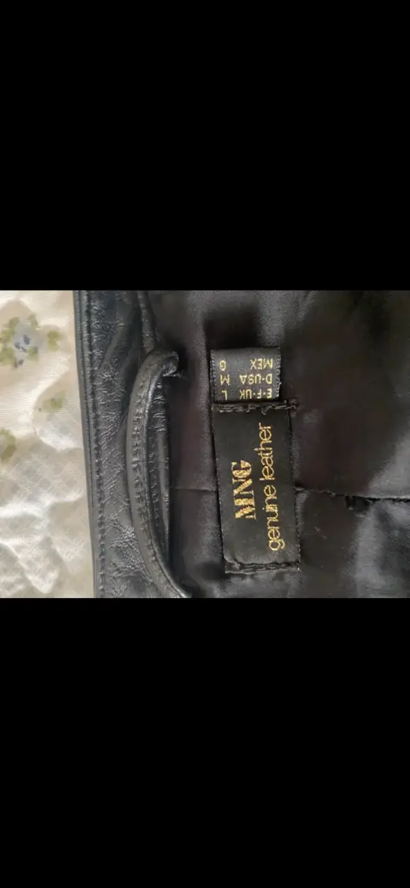 Chaqueta negra de cuero MNG - 5