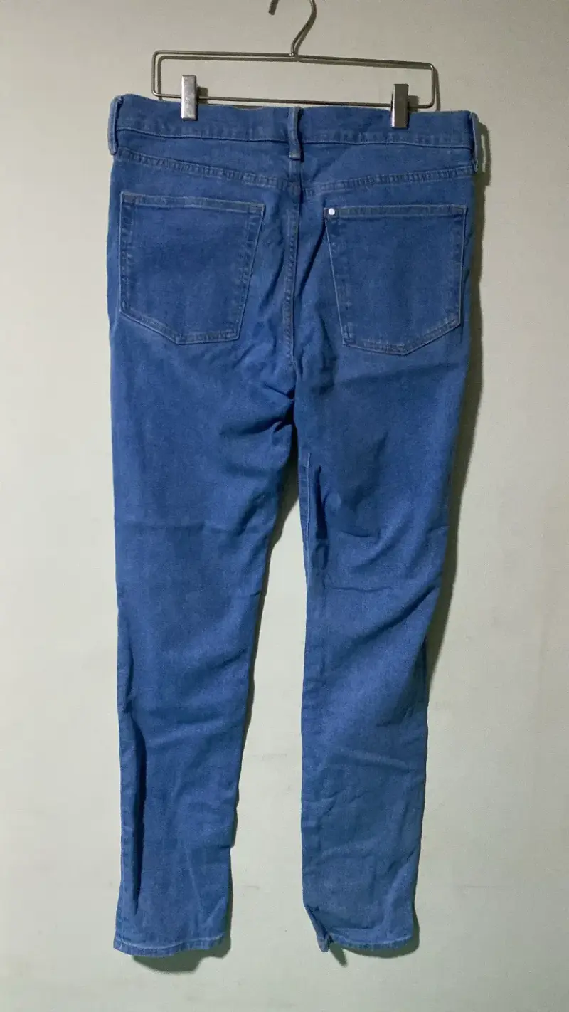 Jeans azules de mezclilla. Talla 46. Skinny Fit - 3