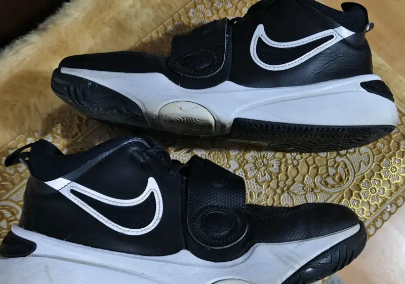 Zapatillas deportivas negras Nike - 3