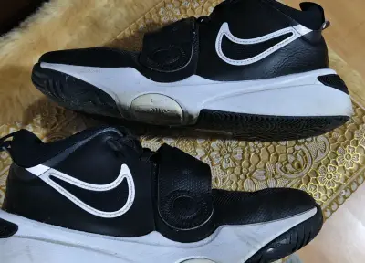 Zapatillas deportivas negras Nike - miniatura 4