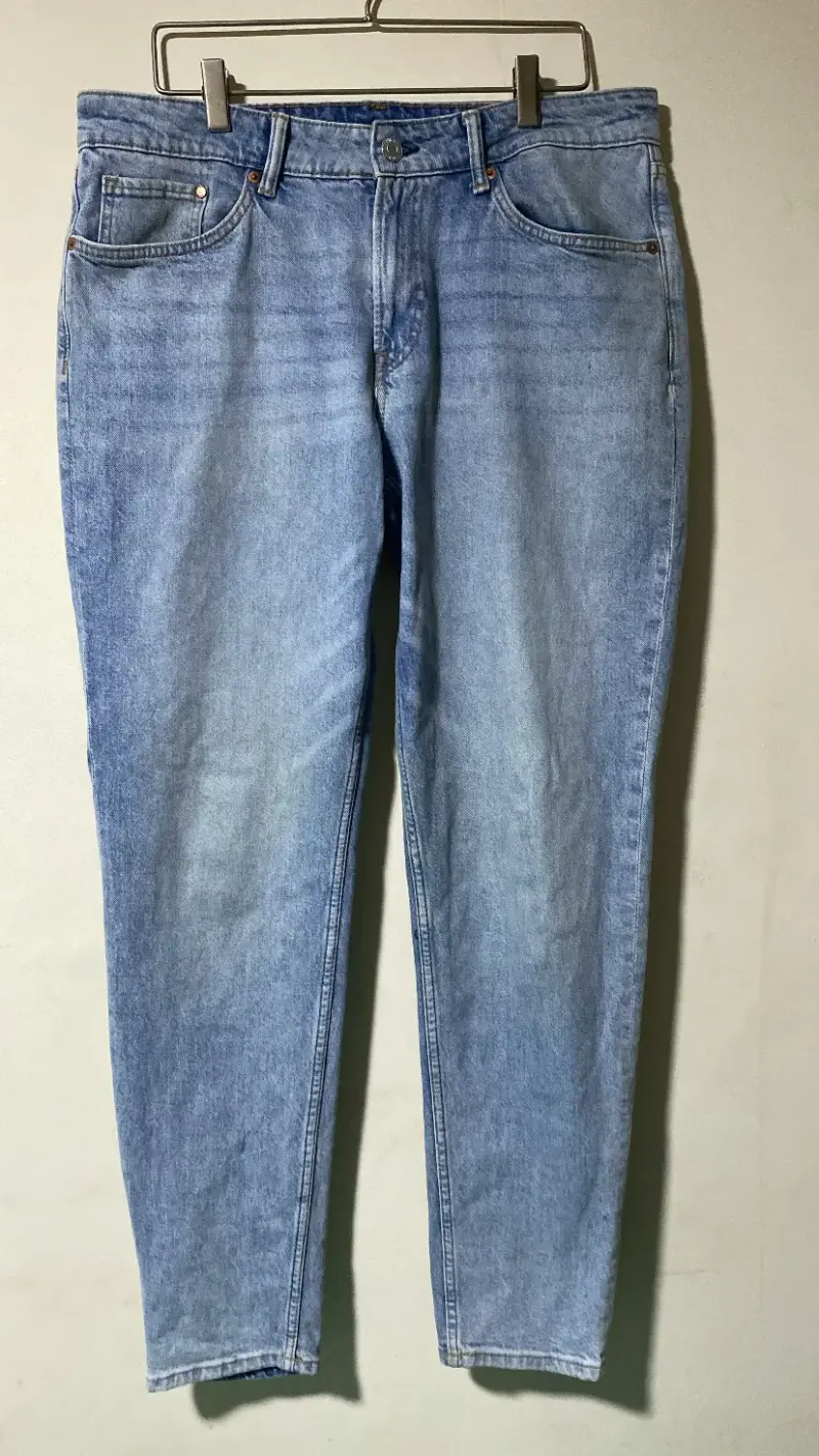 Jeans mezclilla azul claro. Talla 42/44 - 3