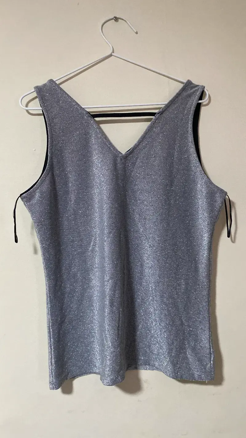 Polera sin mangas plateada / Top - 2