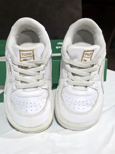 Zapatillas blancas Puma infantiles - miniatura 1