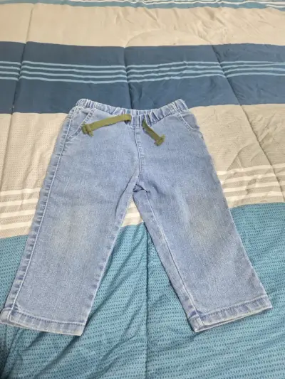 Pantalón de mezclilla infantil - miniatura 1