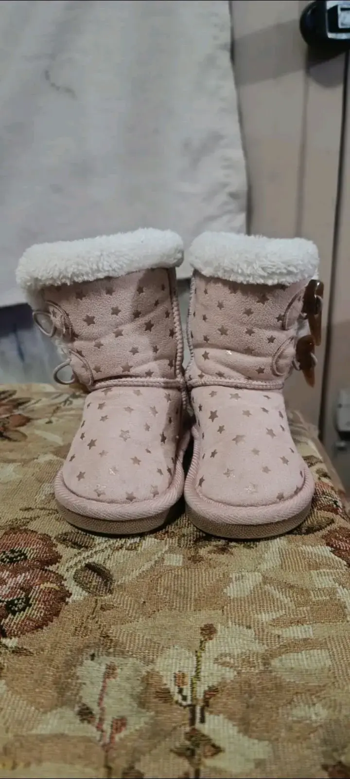 Botines de bebé rosados con estrellas - 3