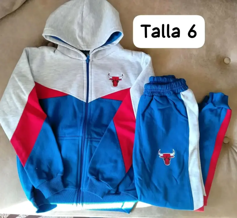 Conjunto deportivo para niño - 1