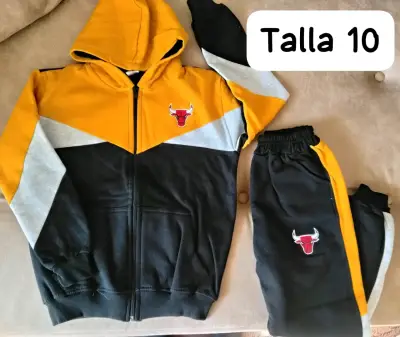 Conjunto deportivo para niño - miniatura 3