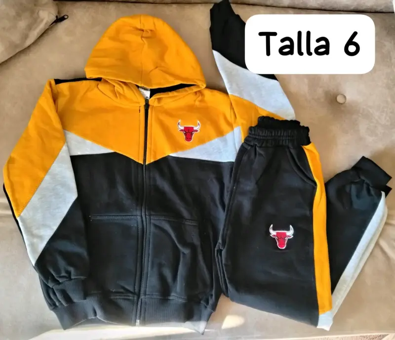 Conjunto deportivo para niño - 6