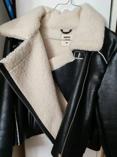 Chaqueta de cuero negra con forro - miniatura 1