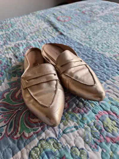 Mocasines dorados de mujer - miniatura 2