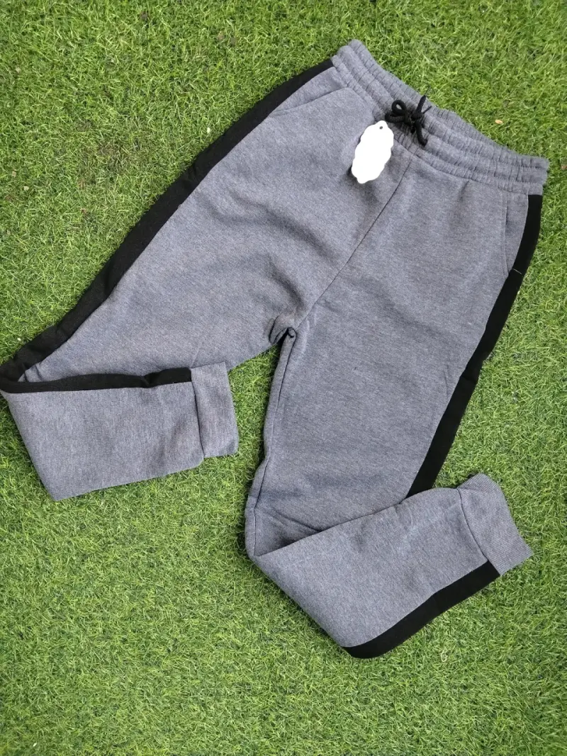 Pantalones deportivos negro con gris - 2
