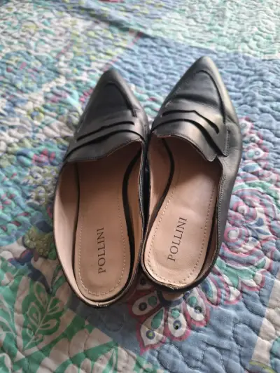 Zapatos de cuero negro Pollini - miniatura 1