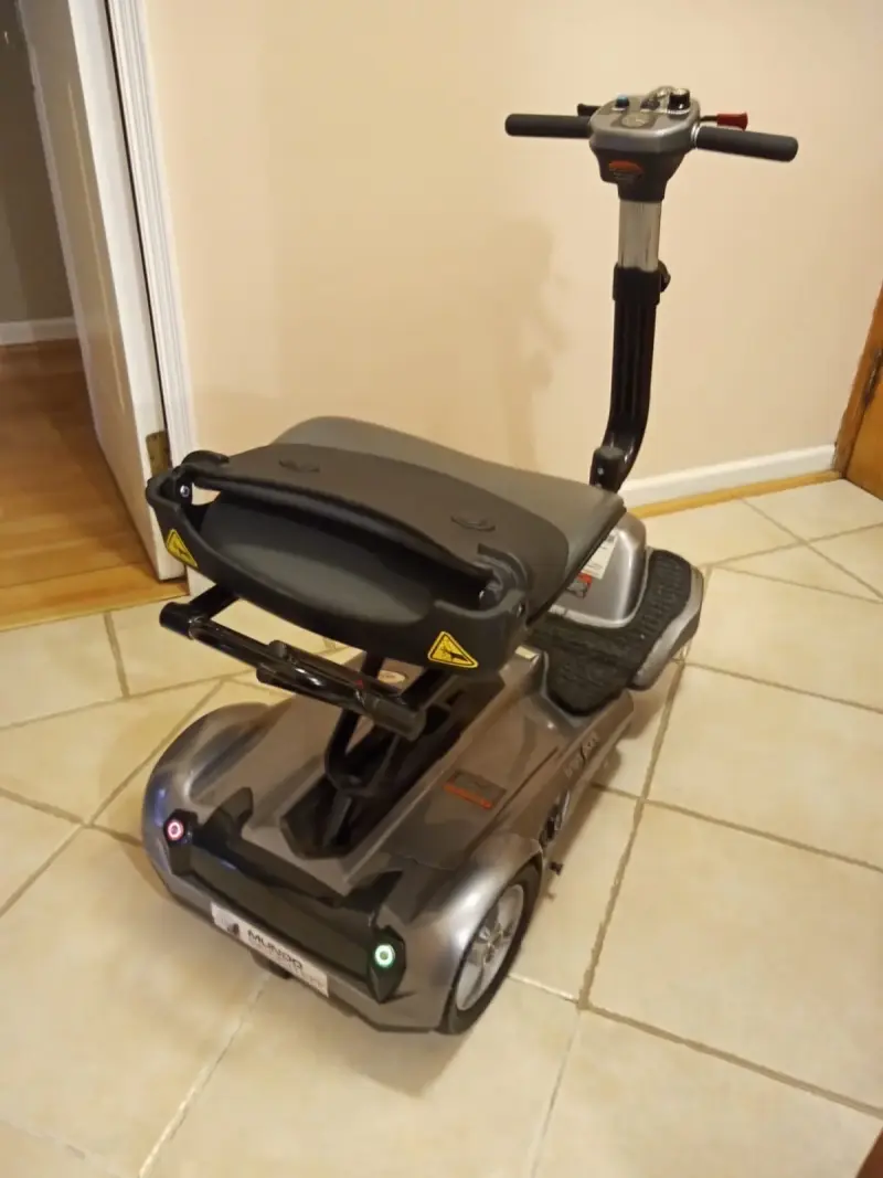 Scooter eléctrico plegable - 2