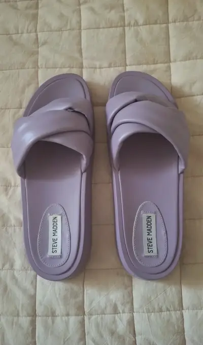 Sandalias moradas cómodas - miniatura 2