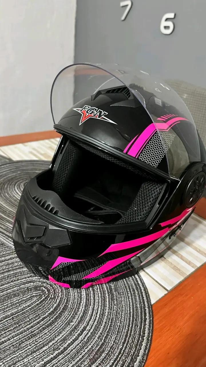 Casco de moto negro y fucsia - 3