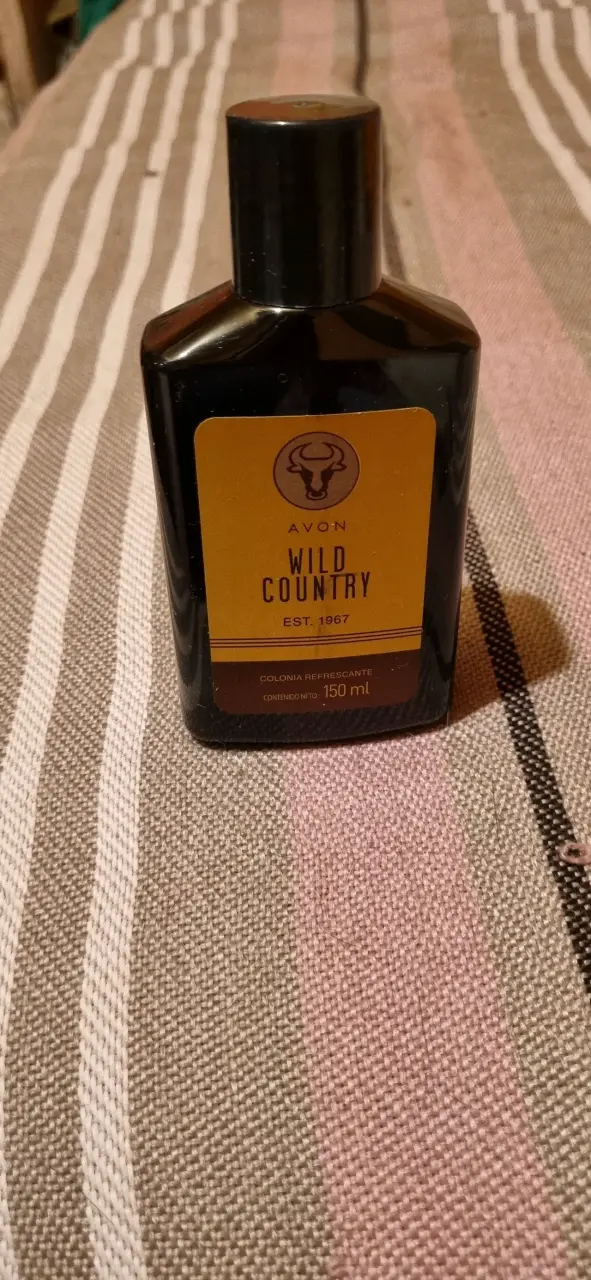 Colonia Avon Wild Country