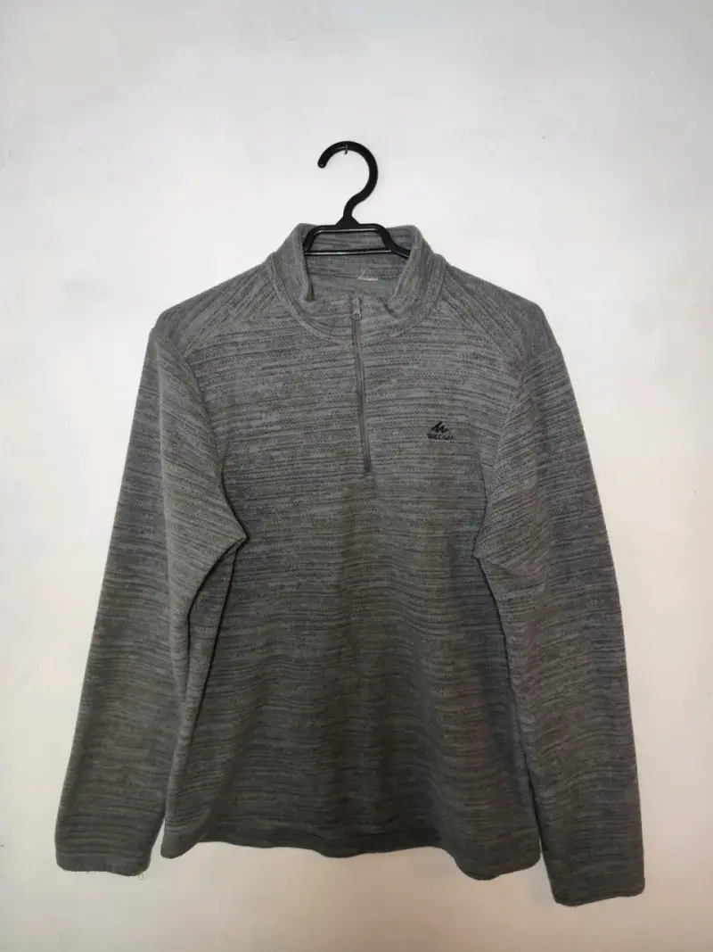Polerón gris Decathlon Quechua talla S - 1