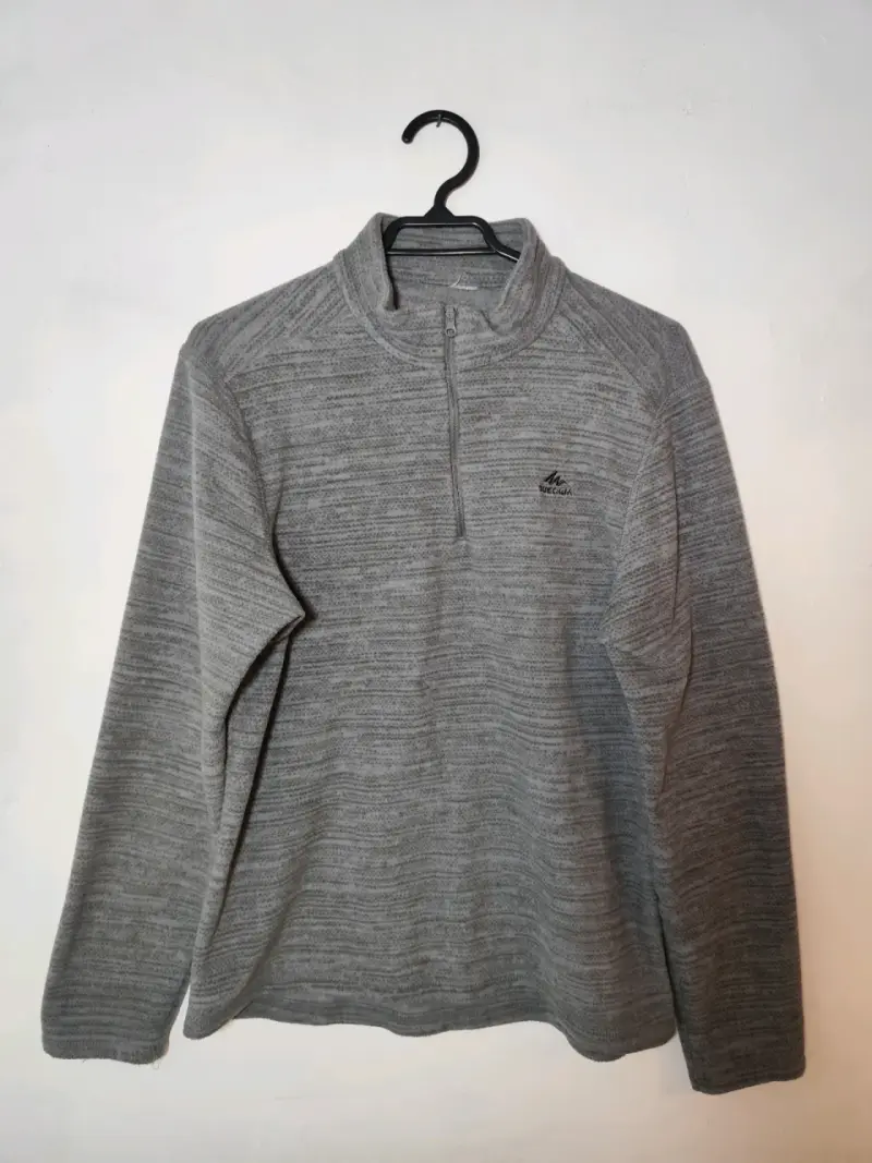 Polerón gris Decathlon Quechua talla S - 2
