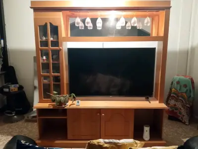 Mueble de sala con vitrina - miniatura 3